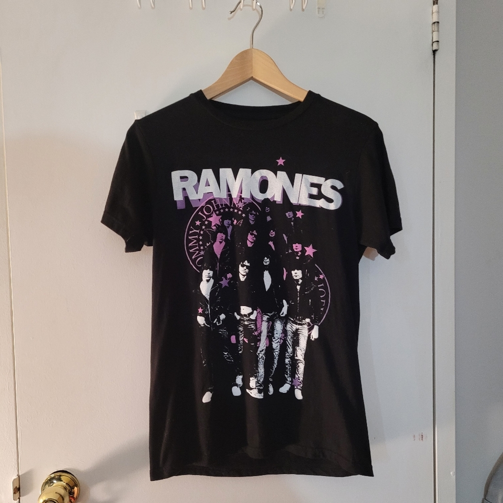 Ramones Tshirt - Size Small
